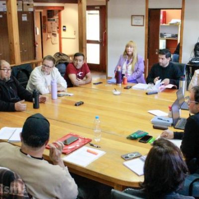 Concejales y taxistas se reunieron para avanzar en una agenda común buscando actualizar la regulación del transporte
