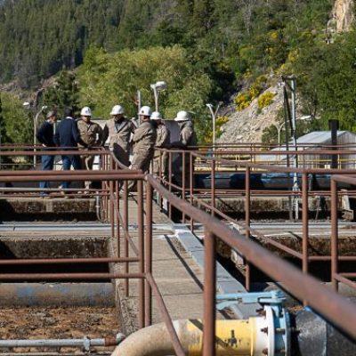 El Organismo de Control aseguró que el sistema de tratamiento de efluentes está en funcionamiento y bajo monitoreo permanente