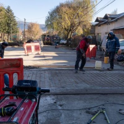 La obra de pavimentación de Chacra 4 completó sus primeros 170 metros