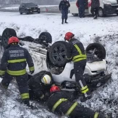Accidente en la Ruta 40 cerca de Junín de los Andes: cuatro personas fueron asistidas