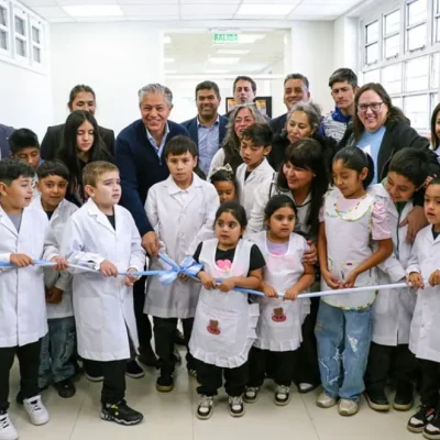 Figueroa inauguró obras en la Escuela 187 de Junín de los Andes