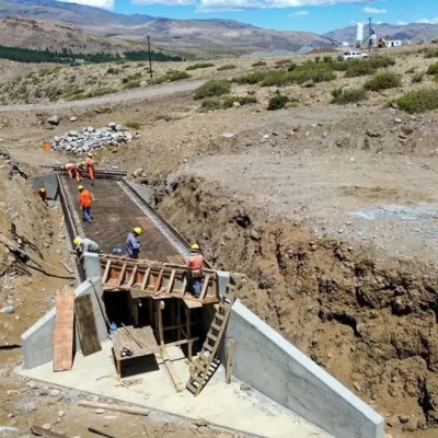 Con circuitos y obras viales, 20 localidades y 20 lagos quedarán conectados por rutas pavimentadas