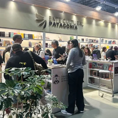 La Feria del Libro de Buenos Aires cuenta con variada participación neuquina