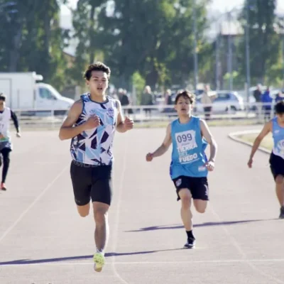 Neuquén sumó medallas de oro y plata y llegó a la semifinal en deportes colectivos