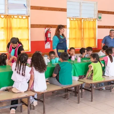 Con aumentos de hasta el 740%, Neuquén garantiza partidas escolares