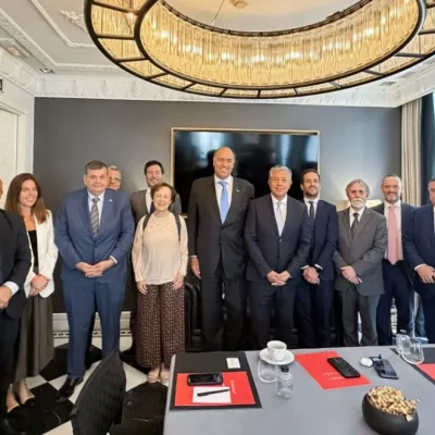 Figueroa convocó a empresas españolas a asociarse con Neuquén en un “ganar-ganar”