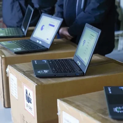 Llegaron las primeras 19.000 computadoras del Plan Pehuén
