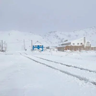 La cordillera neuquina se anticipa el invierno con las primeras nevadas