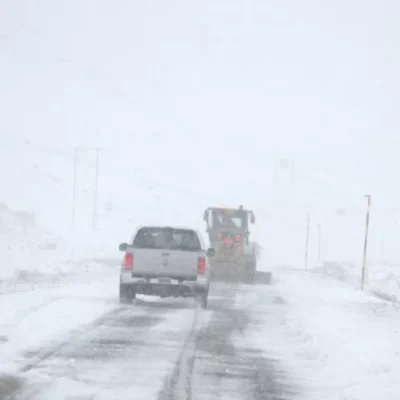 Se esperan vientos de más de 100 km/h y fuertes nevadas: alerta del SMN